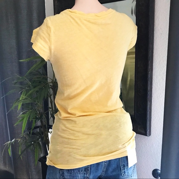 Aeropostale Fun in the Sun Yellow V-Neck T-shirt - Picture 5 of 5